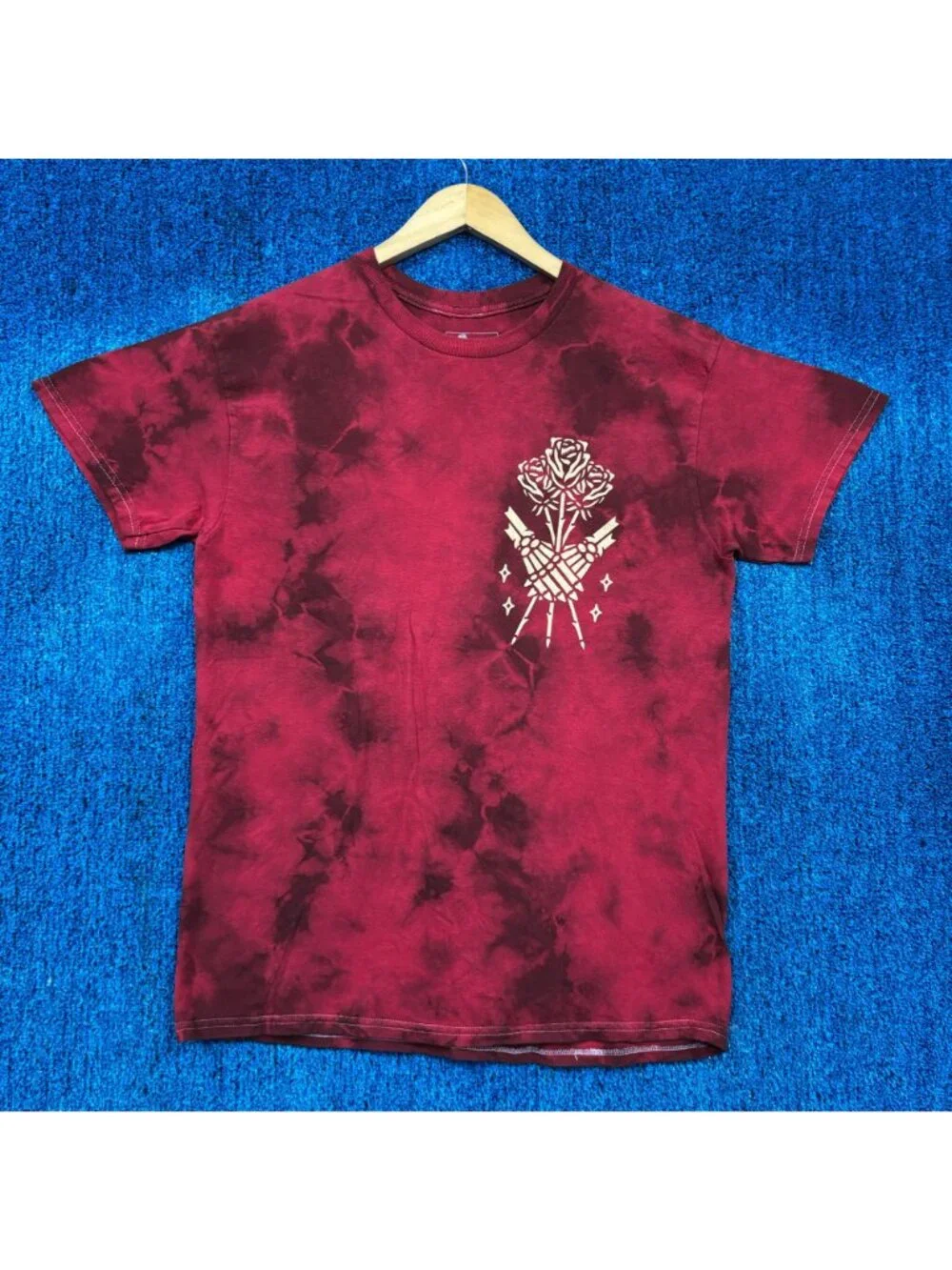 Bad Omens Roses Rock Red Tie-Dye T-Shirt Size Medium - Picture 3 of 4